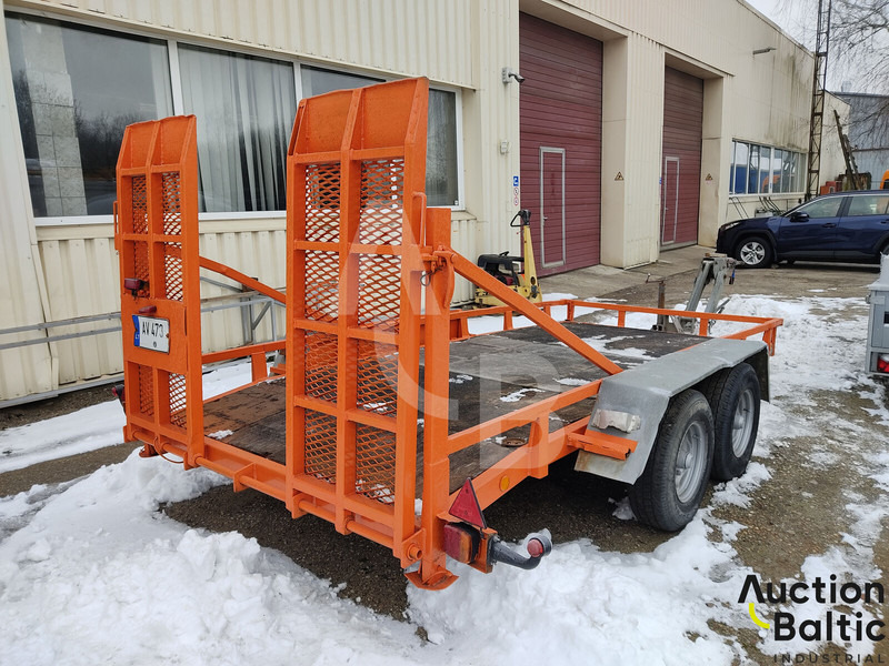 Bazaltas 3 - Platós pótkocsi: 4 kép. Bazaltas 3 - Platós pótkocsi: 4 kép.