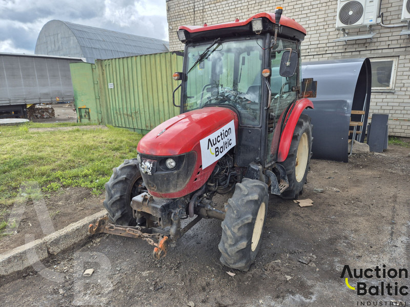 Branson 5820 CX - Traktor: 1 kép. Branson 5820 CX - Traktor: 1 kép.