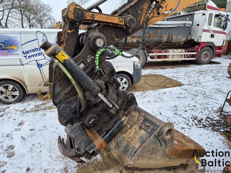 Case CX 210 B - Lánctalpas kotró: 3 kép. Case CX 210 B - Lánctalpas kotró: 3 kép.