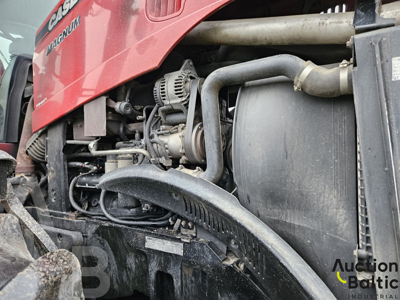 Traktor Case IH Magnum 310: 13 kép. Traktor Case IH Magnum 310: 13 kép.