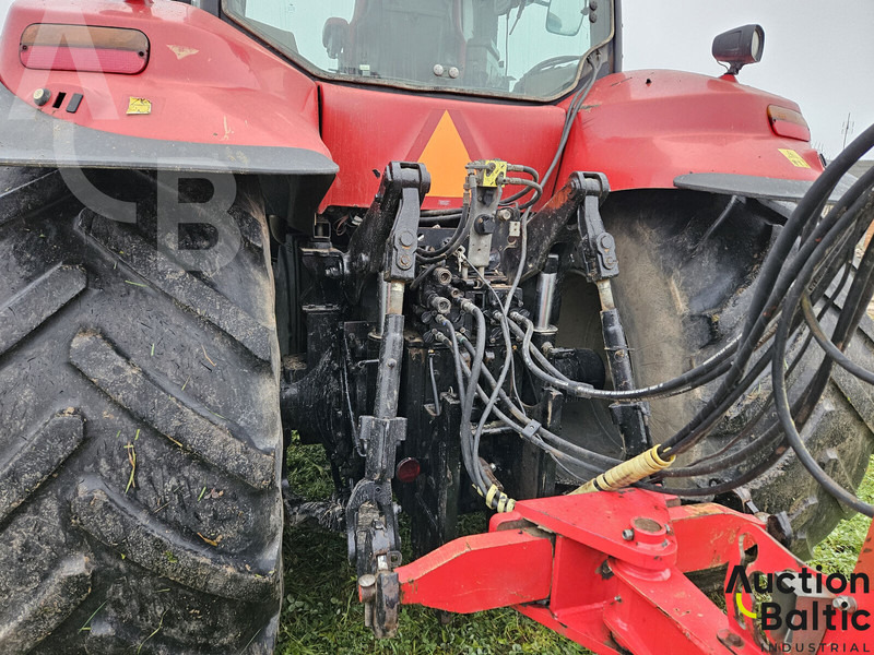 Traktor Case IH Magnum 310: 15 kép. Traktor Case IH Magnum 310: 15 kép.