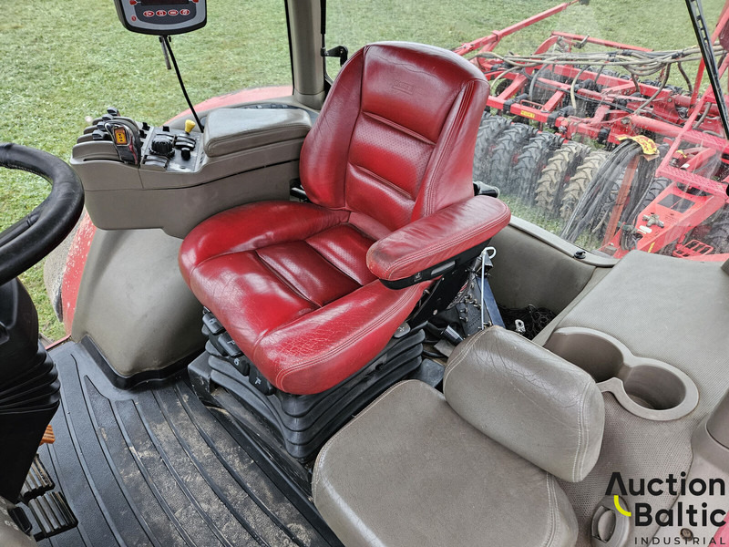 Traktor Case IH Magnum 310: 6 kép. Traktor Case IH Magnum 310: 6 kép.