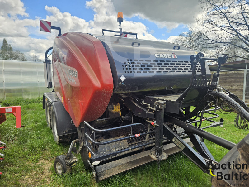 Case IH RB545Silage - Bálázó: 2 kép. Case IH RB545Silage - Bálázó: 2 kép.
