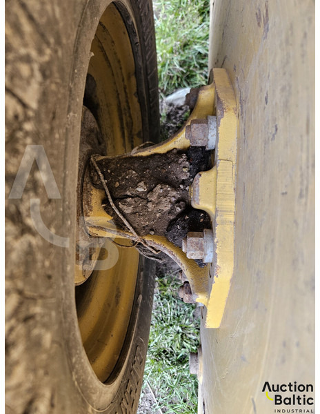 Mini homlokrakodó Caterpillar 242 D 3: 16 kép. Mini homlokrakodó Caterpillar 242 D 3: 16 kép.