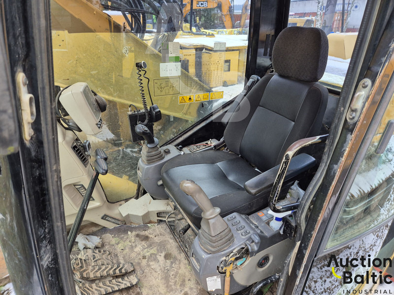 Caterpillar 321 C LCR - Lánctalpas kotró: 5 kép. Caterpillar 321 C LCR - Lánctalpas kotró: 5 kép.