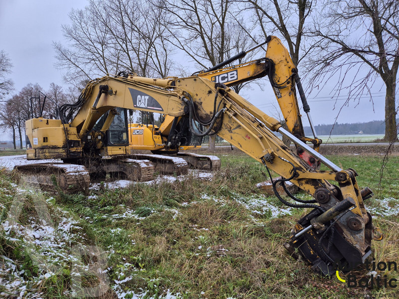 Caterpillar 321 C LCR - Lánctalpas kotró: 2 kép. Caterpillar 321 C LCR - Lánctalpas kotró: 2 kép.