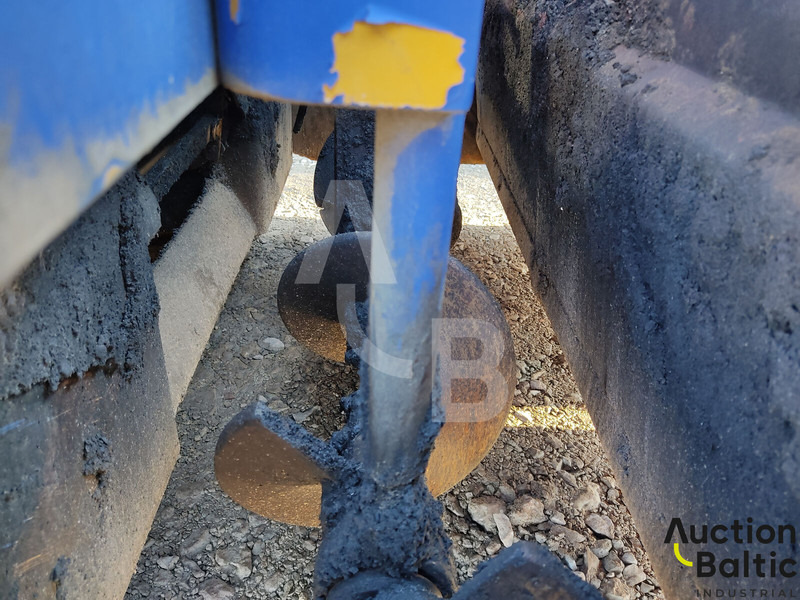 Útburkológép Caterpillar AP 255 E: 17 kép.