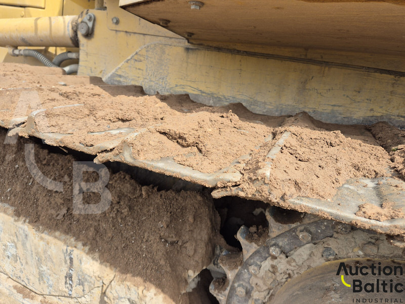 Buldózer Caterpillar D 6 K: 17 kép.