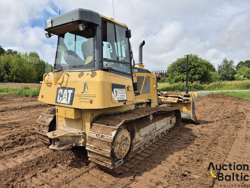 Caterpillar D 6 K - Buldózer: 5 kép. Caterpillar D 6 K - Buldózer: 5 kép.