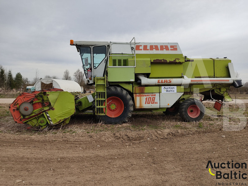 Claas Dominator 108 SL - Kombájn: 4 kép. Claas Dominator 108 SL - Kombájn: 4 kép.