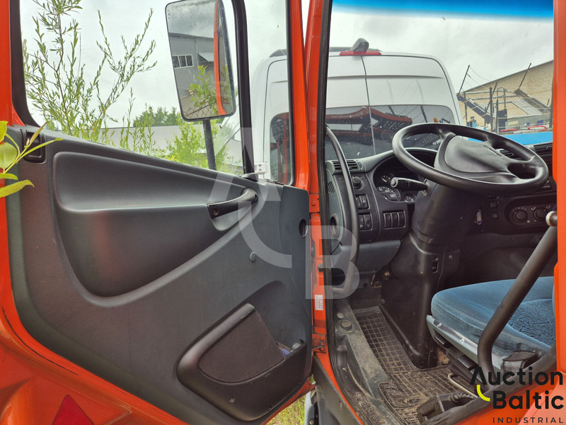 DAF AE75PC - Autószállító teherautó: 5 kép. DAF AE75PC - Autószállító teherautó: 5 kép.