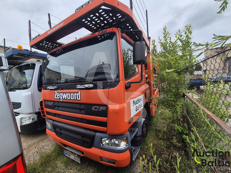 DAF AE75PC - Autószállító teherautó: 1 kép. DAF AE75PC - Autószállító teherautó: 1 kép.