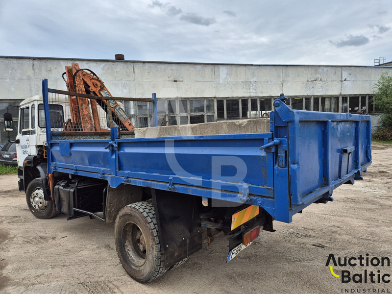 DAF FA 1700 - Billenőplatós teherautó: 3 kép. DAF FA 1700 - Billenőplatós teherautó: 3 kép.