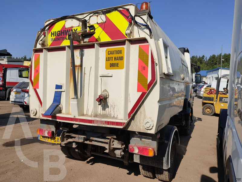 DAF LF45.160 - Utcaseprő gép: 4 kép. DAF LF45.160 - Utcaseprő gép: 4 kép.