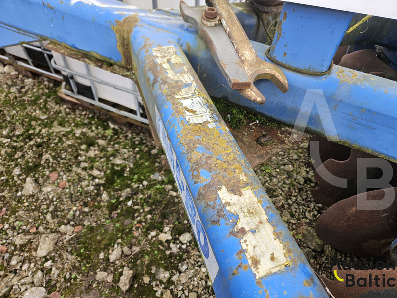 Dal-Bo AXH 600 - Tárcsás borona: 5 kép. Dal-Bo AXH 600 - Tárcsás borona: 5 kép.