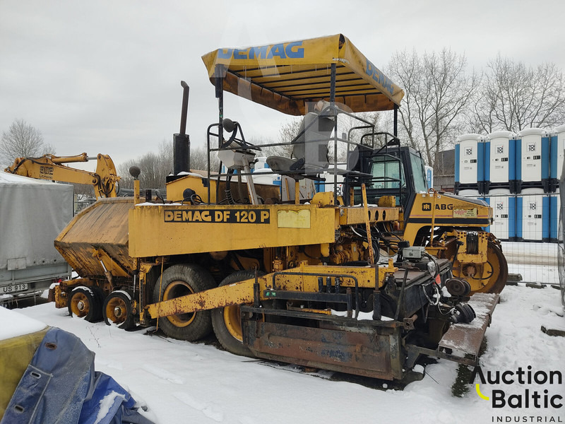 Demag DF 120 P - Útburkológép: 4 kép. Demag DF 120 P - Útburkológép: 4 kép.