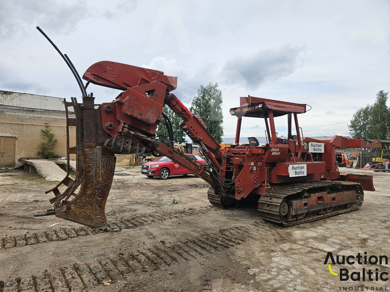 Ditch-Witch Ditch Witch HT 150 - Árokásó: 4 kép. Ditch-Witch Ditch Witch HT 150 - Árokásó: 4 kép.