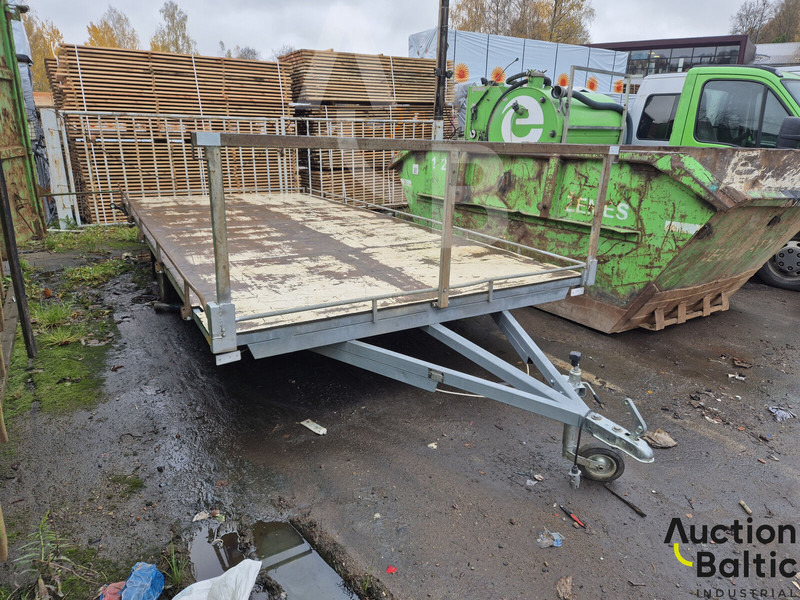 Domantas B2P-5000 - Ponyvás félpótkocsi: 2 kép. Domantas B2P-5000 - Ponyvás félpótkocsi: 2 kép.