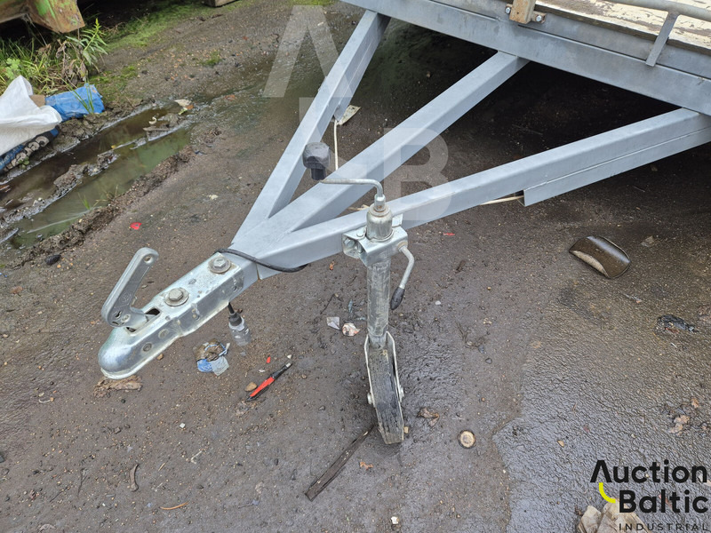 Domantas B2P-5000 - Ponyvás félpótkocsi: 5 kép. Domantas B2P-5000 - Ponyvás félpótkocsi: 5 kép.