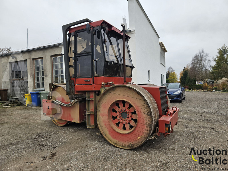 Dynapac CS 141 - Henger: 2 kép. Dynapac CS 141 - Henger: 2 kép.