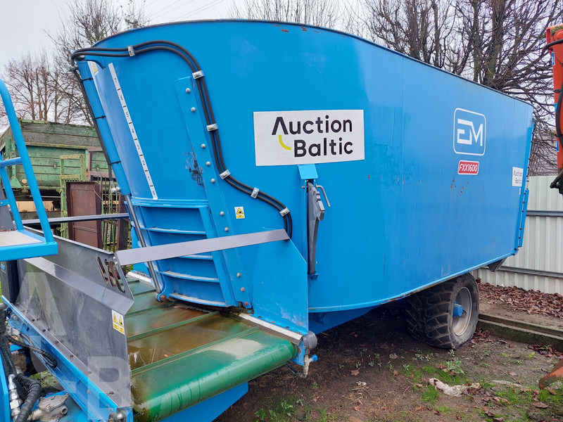 EUROMILK FXX 1600 - Állattartás gépei: 1 kép. EUROMILK FXX 1600 - Állattartás gépei: 1 kép.