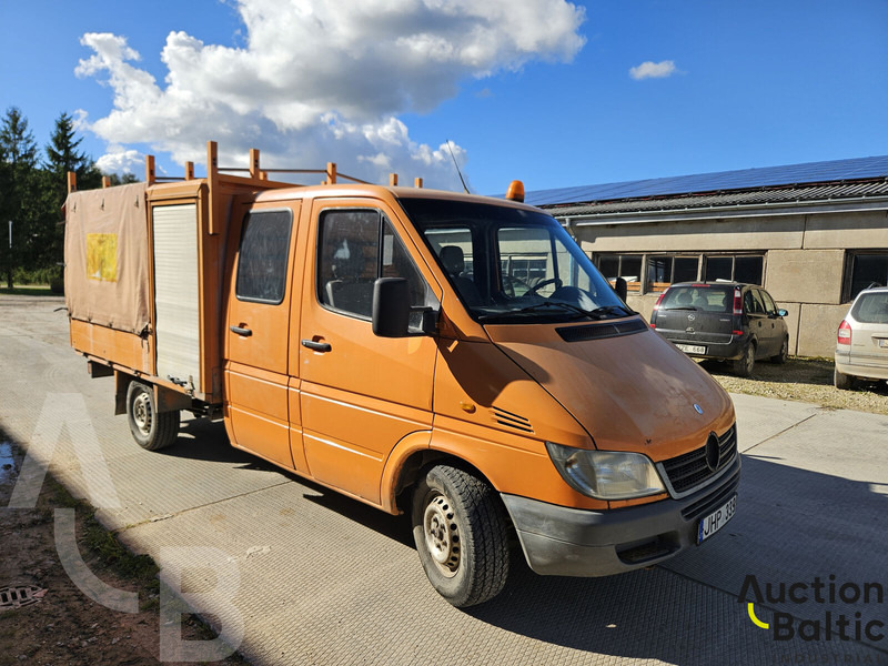 Mercedes-Benz 313 - Építőipari gépek: 2 kép. Mercedes-Benz 313 - Építőipari gépek: 2 kép.