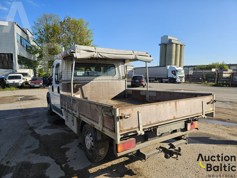 Fiat Ducato 35H - Platós kisteherautó, Duplakabinos kisteherautó: 4 kép. Fiat Ducato 35H - Platós kisteherautó, Duplakabinos kisteherautó: 4 kép.