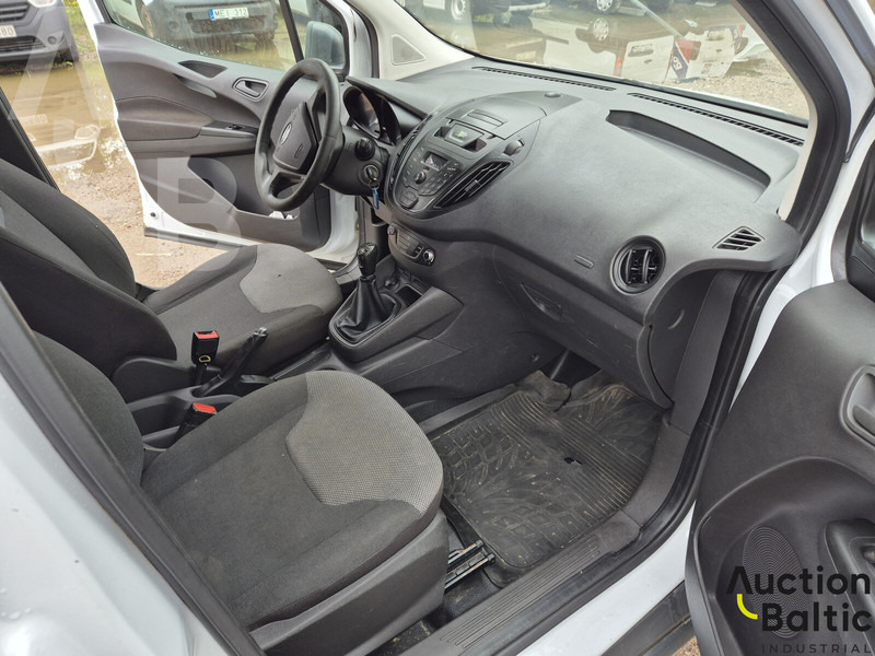 Ford Courier - Kis furgon: 5 kép. Ford Courier - Kis furgon: 5 kép.