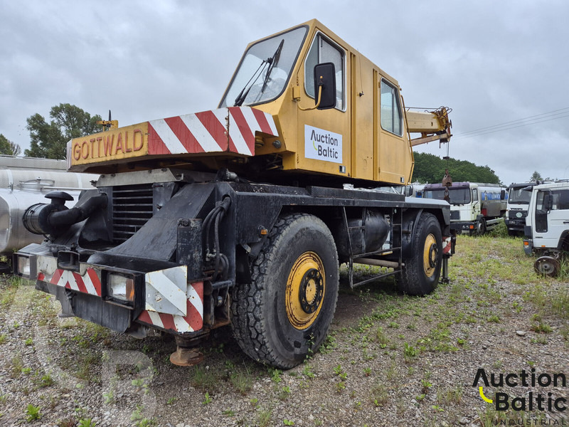 Gottwald AMK 46 - Terepjáró autódaru: 5 kép. Gottwald AMK 46 - Terepjáró autódaru: 5 kép.