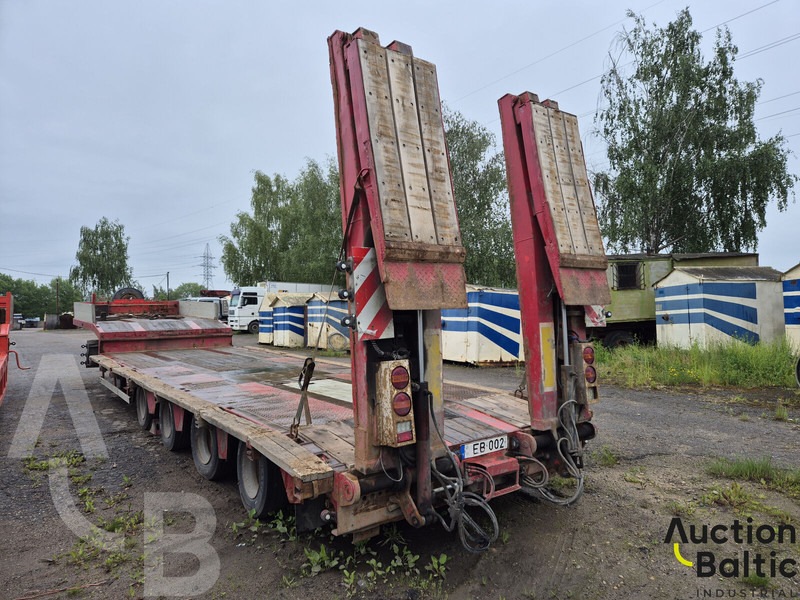 HRD STL M4N - Ponyvás félpótkocsi: 4 kép. HRD STL M4N - Ponyvás félpótkocsi: 4 kép.
