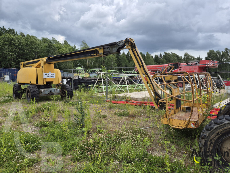 Haulotte HA 260 PX - Személyemelő: 1 kép. Haulotte HA 260 PX - Személyemelő: 1 kép.