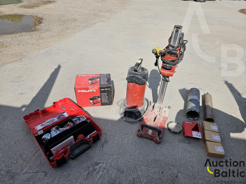 Hilti - Fúrógép: 1 kép. Hilti - Fúrógép: 1 kép.