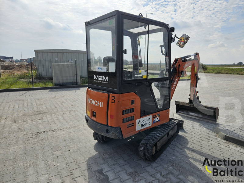 Hitachi ZX19-6 CR - Minikotró: 3 kép. Hitachi ZX19-6 CR - Minikotró: 3 kép.