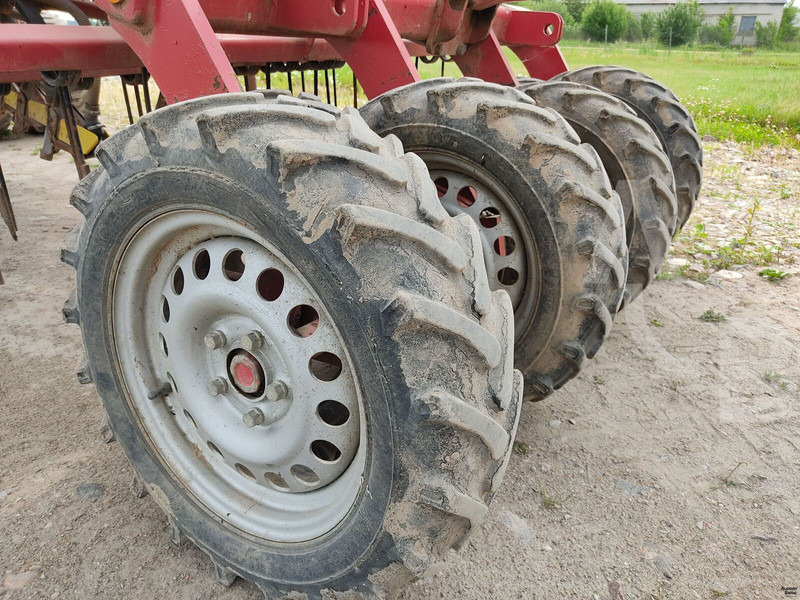 Horsch 6-CO - Kombinált vetőgép: 5 kép. Horsch 6-CO - Kombinált vetőgép: 5 kép.