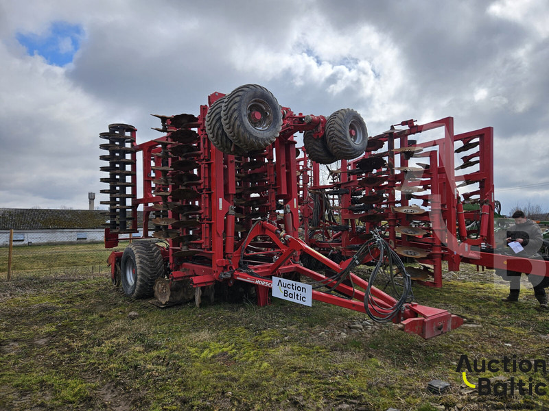 Horsch Joker 12 RT - Tárcsás borona: 2 kép. Horsch Joker 12 RT - Tárcsás borona: 2 kép.