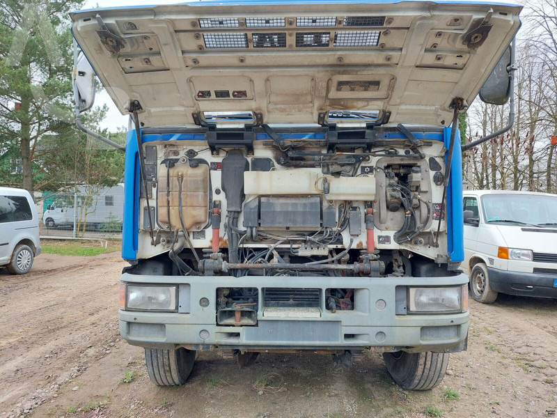 Iveco 180E18 - Platós teherautó, Darus autó: 5 kép. Iveco 180E18 - Platós teherautó, Darus autó: 5 kép.