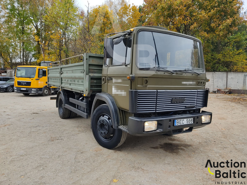 Iveco Magirus 110-17 - Platós teherautó: 1 kép. Iveco Magirus 110-17 - Platós teherautó: 1 kép.