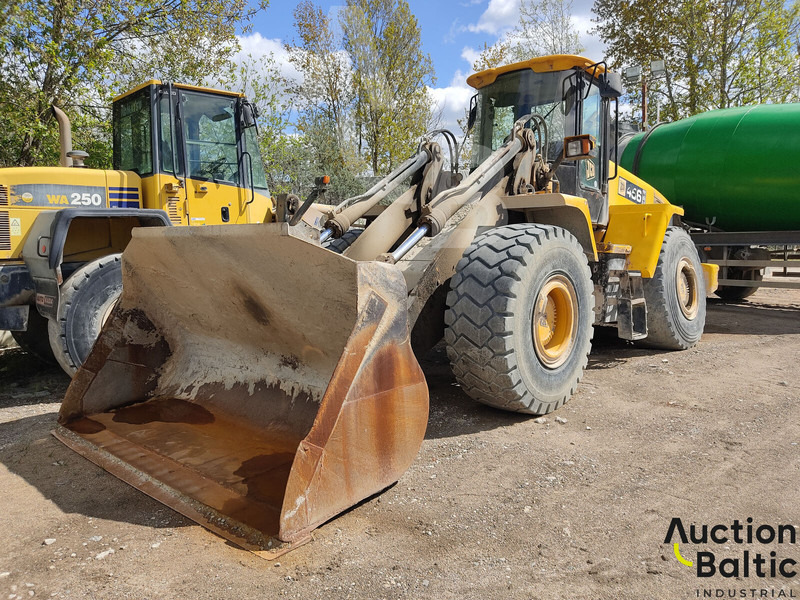 JCB 456 - Gumikerekes homlokrakodó: 1 kép. JCB 456 - Gumikerekes homlokrakodó: 1 kép.