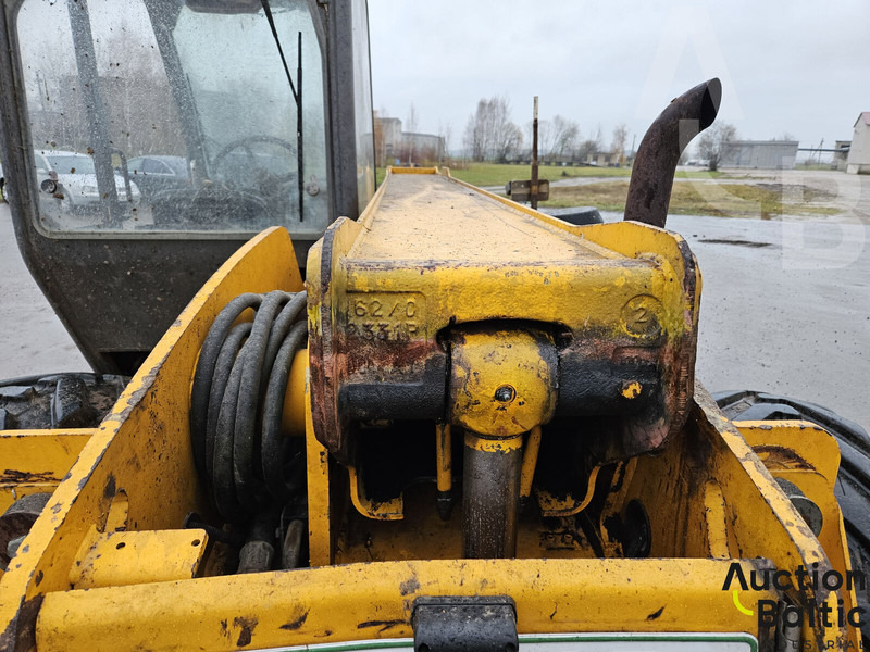 JCB 530 - Teleszkópos rakodó: 5 kép. JCB 530 - Teleszkópos rakodó: 5 kép.