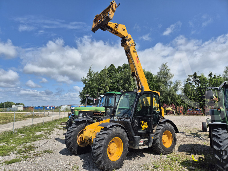 JCB 535-95 Agri - Teleszkópos rakodó: 1 kép. JCB 535-95 Agri - Teleszkópos rakodó: 1 kép.