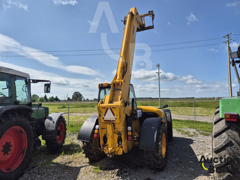 JCB 535-95 Agri - Teleszkópos rakodó: 3 kép. JCB 535-95 Agri - Teleszkópos rakodó: 3 kép.
