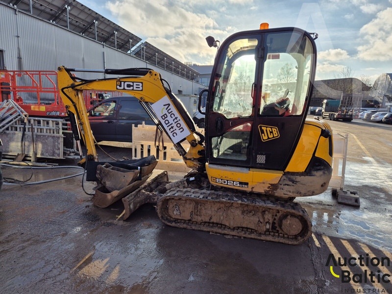 JCB 8026 CTS - Minikotró: 2 kép. JCB 8026 CTS - Minikotró: 2 kép.