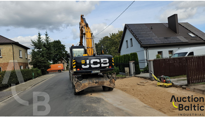 JCB JS 160 W - Gumikerekes kotró: 5 kép. JCB JS 160 W - Gumikerekes kotró: 5 kép.