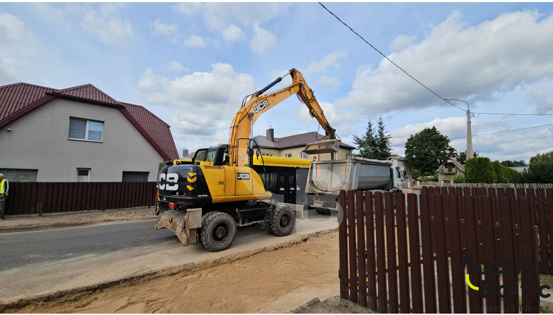 JCB JS 160 W - Gumikerekes kotró: 4 kép. JCB JS 160 W - Gumikerekes kotró: 4 kép.