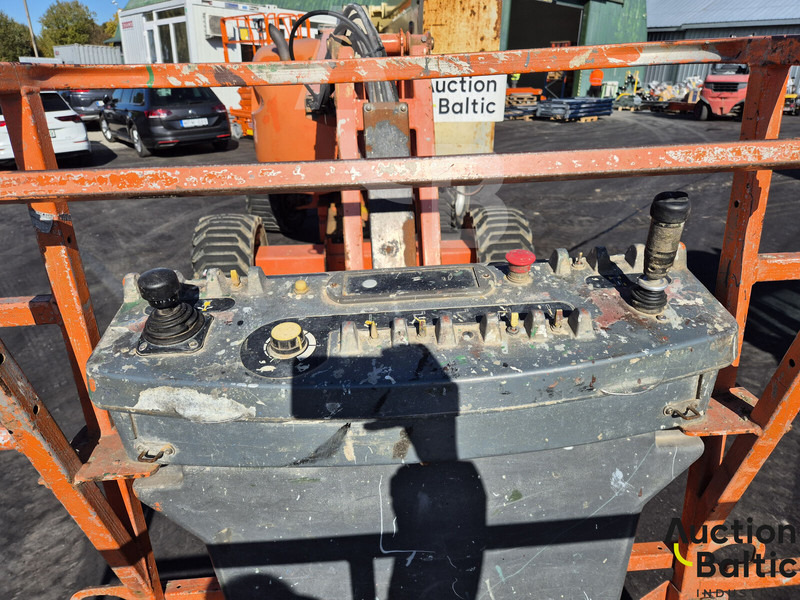 Személyemelő JLG 450 AJ: 9 kép. Személyemelő JLG 450 AJ: 9 kép.