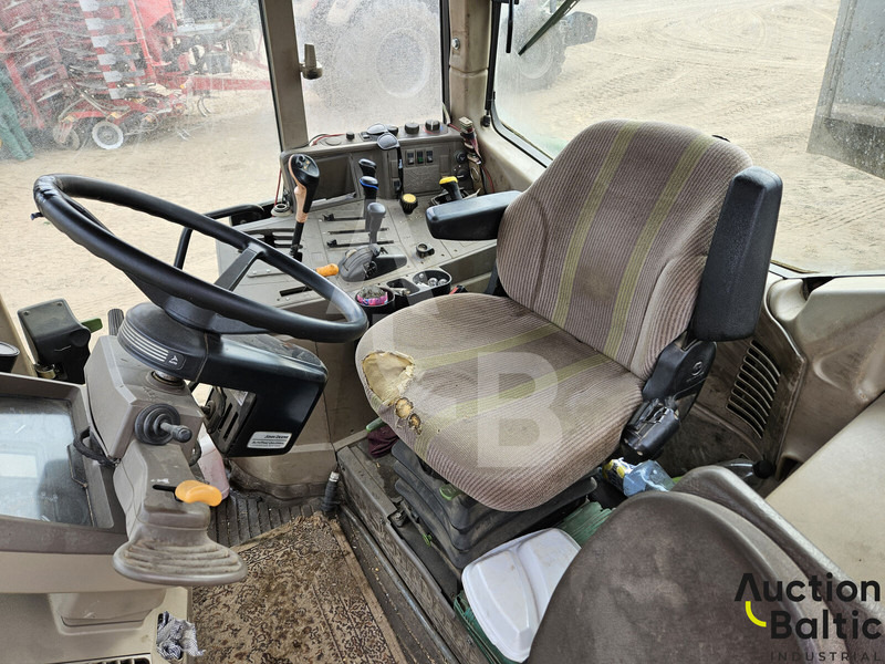 John Deere 6430 - Traktor: 5 kép. John Deere 6430 - Traktor: 5 kép.