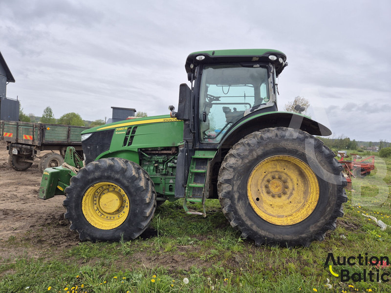 John Deere 7280 R - Traktor: 3 kép. John Deere 7280 R - Traktor: 3 kép.