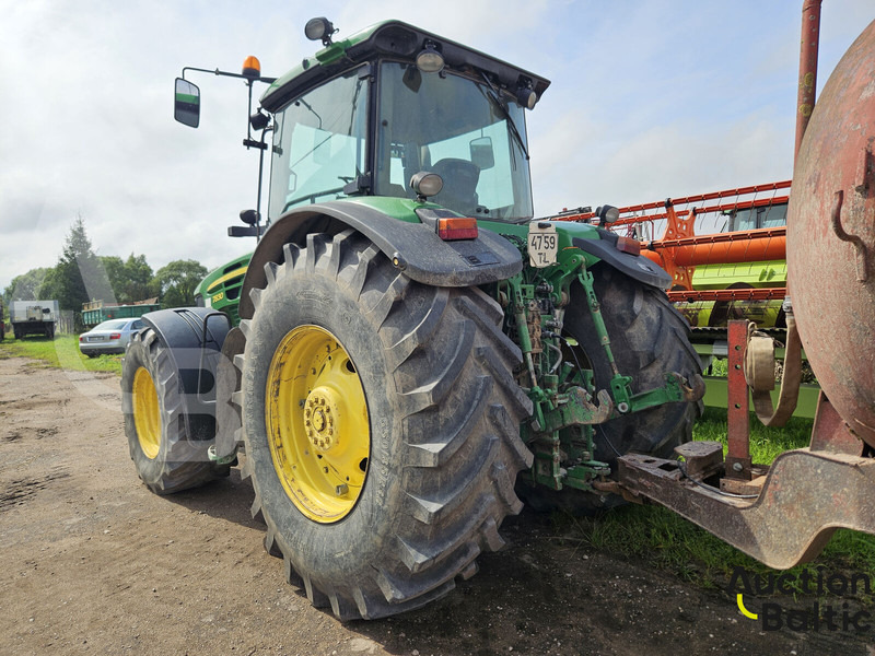 John Deere 7830 - Traktor: 3 kép. John Deere 7830 - Traktor: 3 kép.