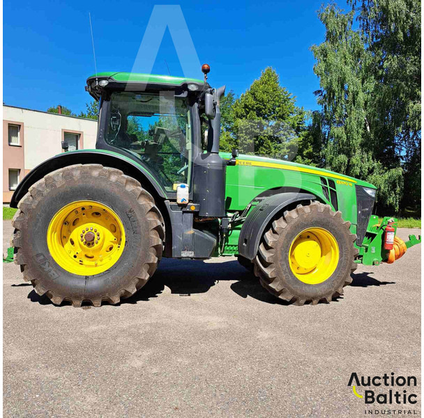 John Deere 8370 R - Traktor: 4 kép. John Deere 8370 R - Traktor: 4 kép.