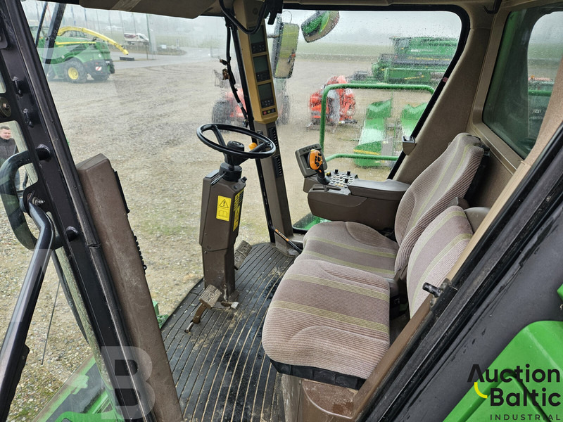 John Deere S 690 i - Kombájn: 5 kép. John Deere S 690 i - Kombájn: 5 kép.